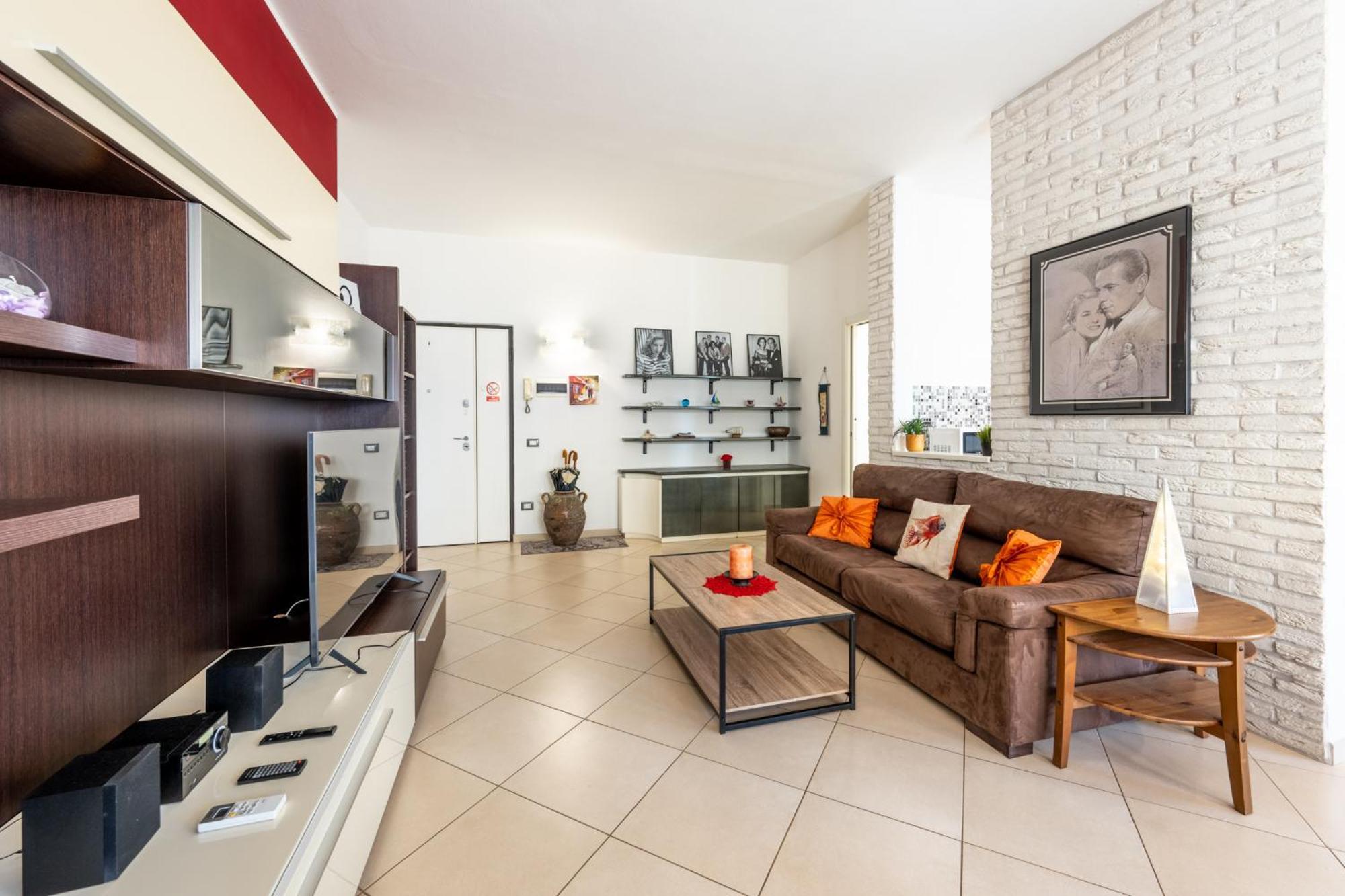 New Luxury 2Bdr Terrace, Views, Ac Apartment Marina Di Carrara Exterior photo